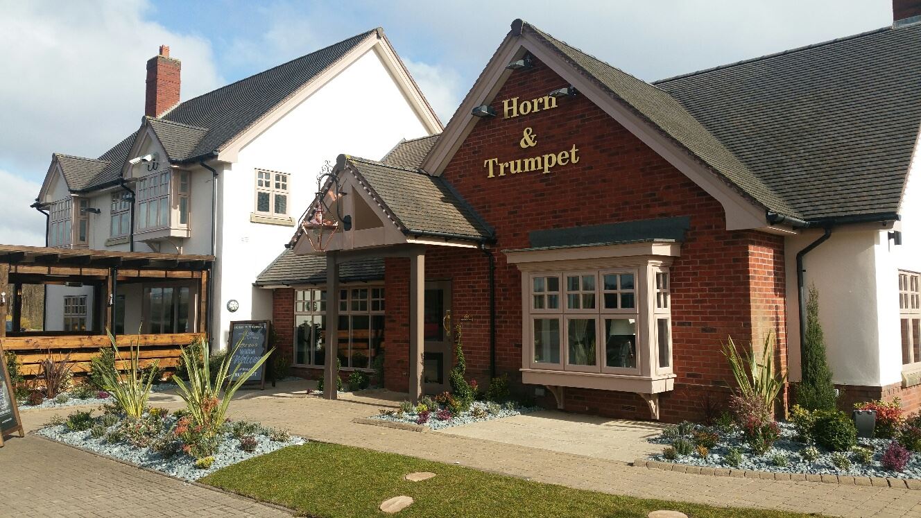 Home Horn & Trumpet Pub and Restaurant Birch